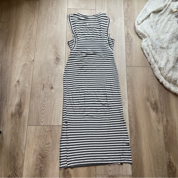 Long Stripe Dress - Picture 3 of 5